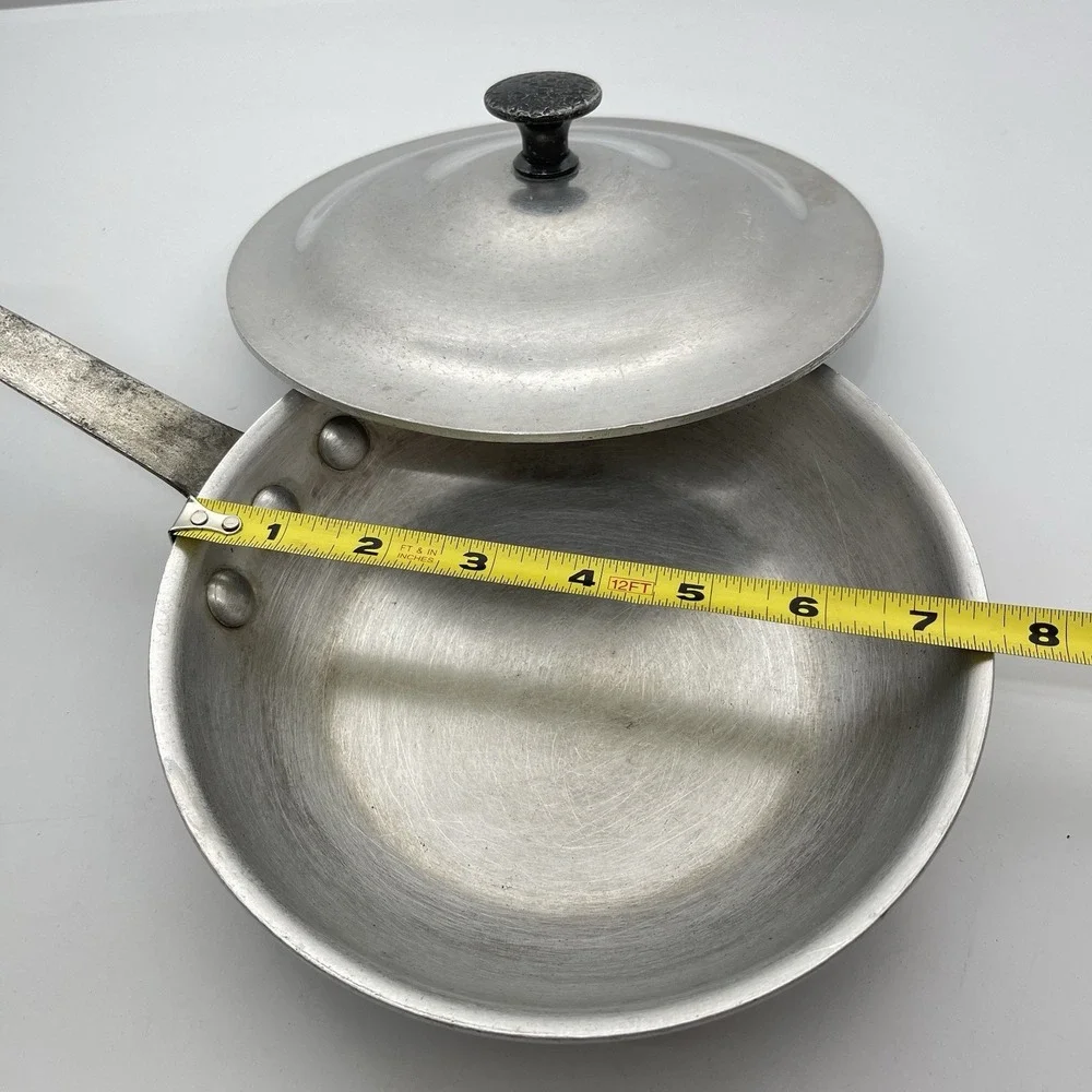 Vintage 1950s WEAR-EVER Aluminum NSF 7.5